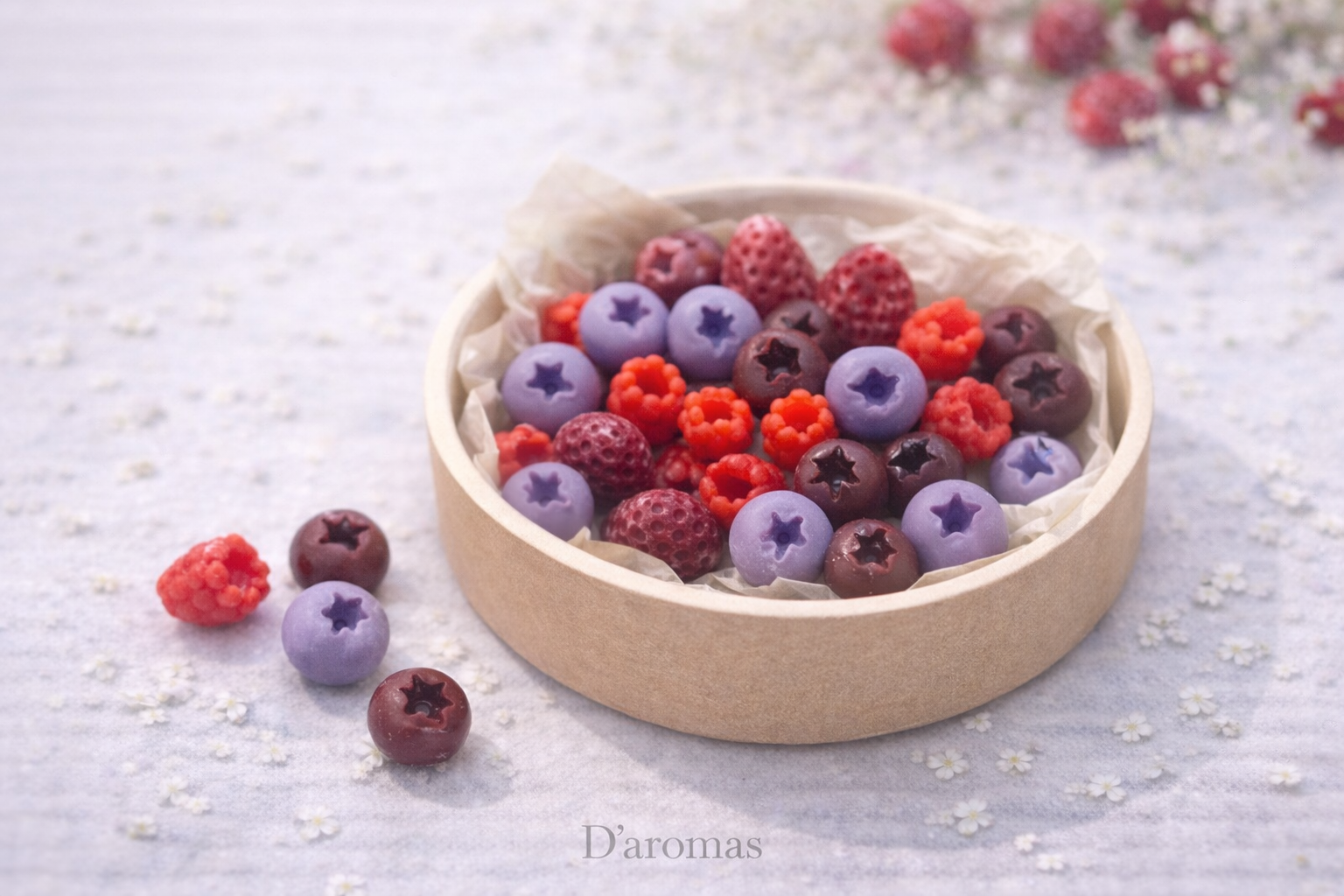 Wax Melt Frutos rojos en forma de fresas, frambuesas y bayas, perfectos para aromatizar el ambiente.